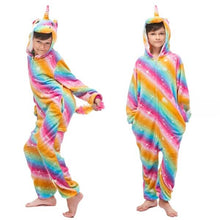 Pijama infantil de bichinhos com capuz