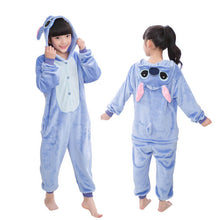 Pijama infantil de bichinhos com capuz
