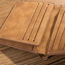 Carteira masculina simples e elegante em couro ecológico