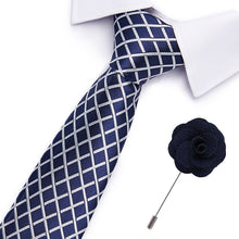 Gravatas de luxo semi slim com broche