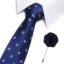 Gravatas de luxo semi slim com broche