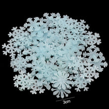 Pacote com 50 flocos de neve adesivos que brilham no escuro