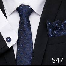 Gravata de luxo semi slim com lenço e abotoadura