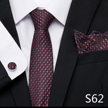 Gravata de luxo semi slim com lenço e abotoadura
