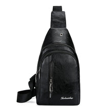 Bolsa transversal masculina de couro