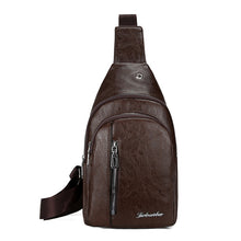 Bolsa transversal masculina de couro